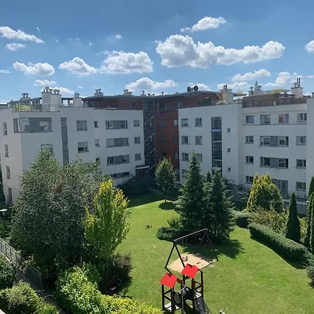 Sarmacka P&o Serviced 2 Bedrooms Warsaw