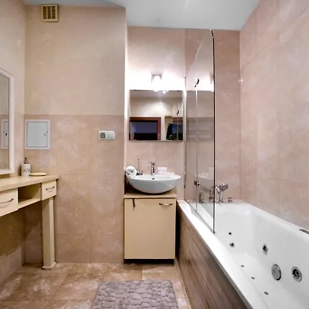 Sarmacka P&o Serviced 2 Bedrooms Apartment Warsaw
